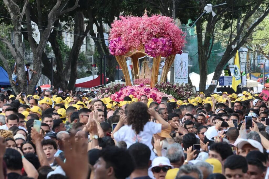 Festas de Aparecida e Círio de Nazaré movimentam 164,5 TB de dados na rede da TIM, volume equivalente a 49 anos de vídeos em HD