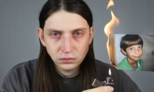 Felca relata bullying sofrido na infância e anuncia desafio para enfrentar dificuldades sociais